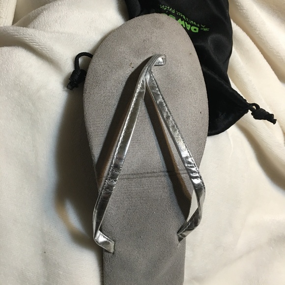folding flip flops in a bag